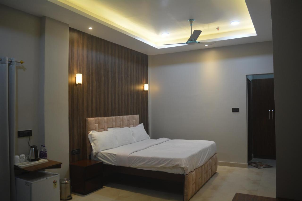 Maharaja Hotel & Banquet Darbhanga Extérieur photo