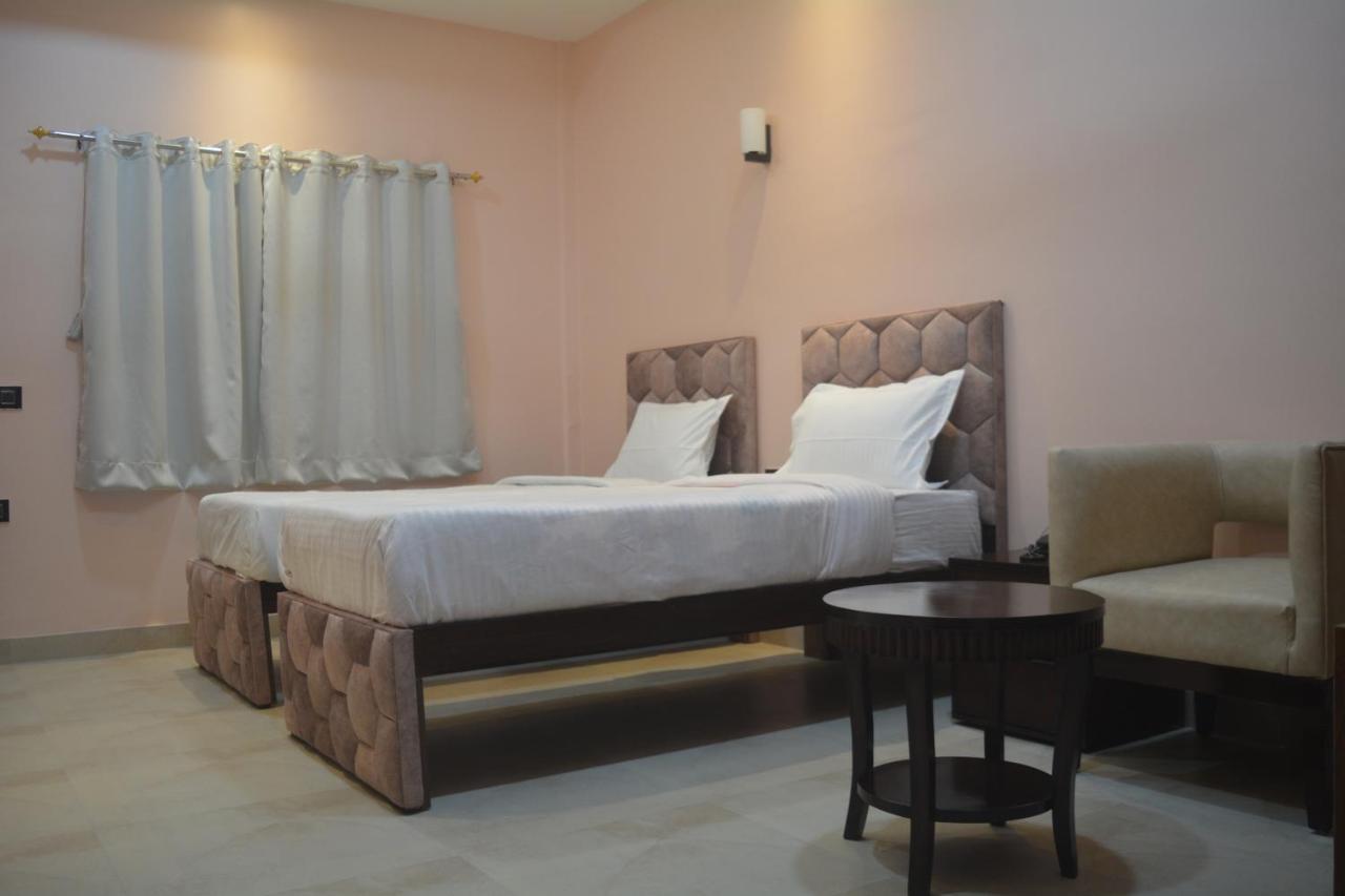 Maharaja Hotel & Banquet Darbhanga Extérieur photo